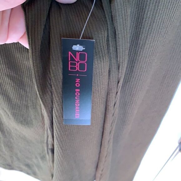 New No Boundaries green ribbed high neck top - Picture 4 of 6